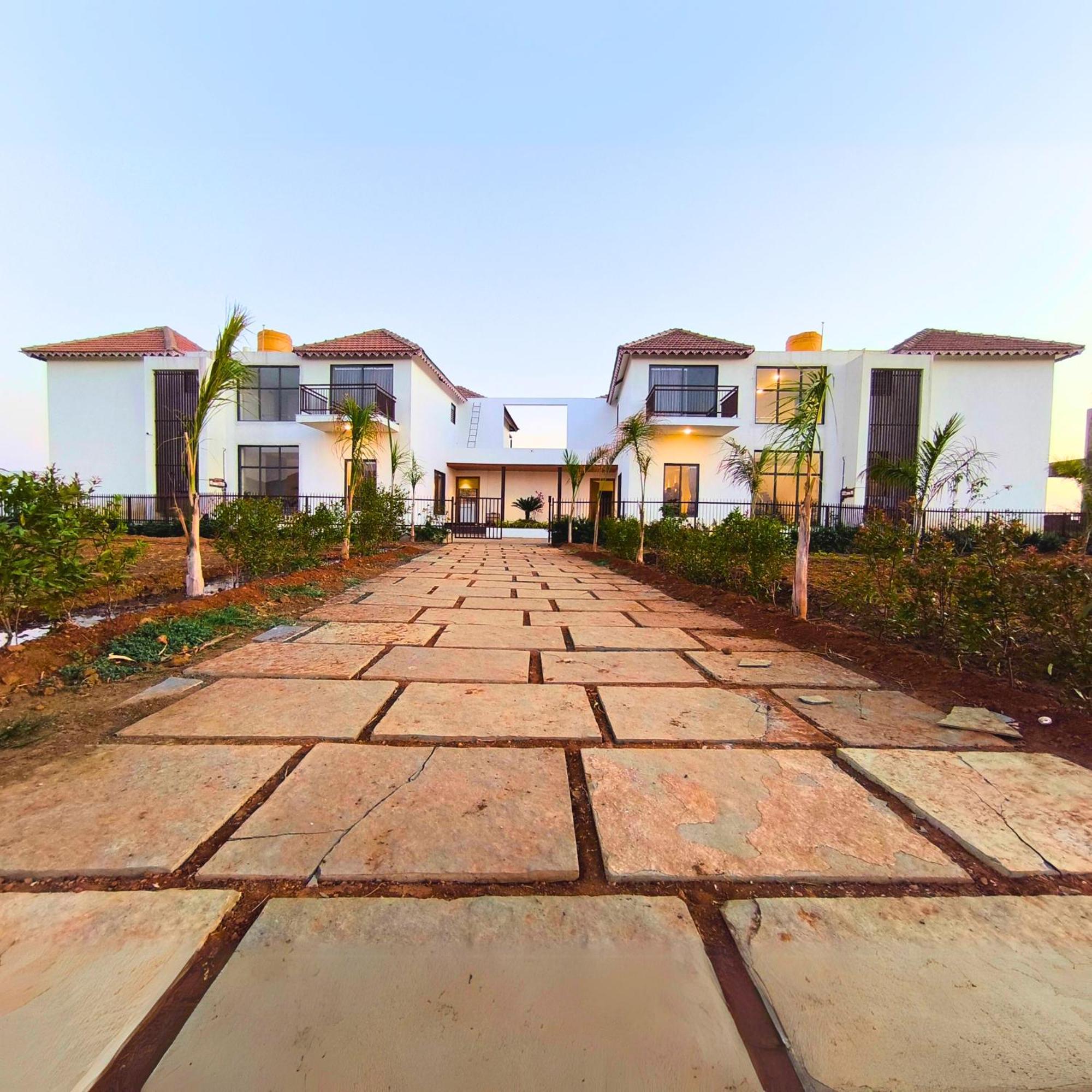 Mount Lake Villa Resort Igatpuri Exterior photo